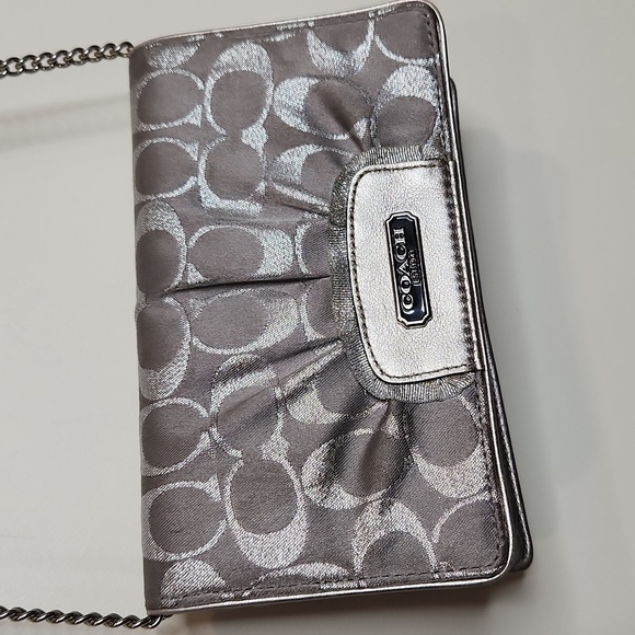 Coach Silver C Embroidered Crossbody with Chain Strap Gray Card Holder - Picture 1 of 12